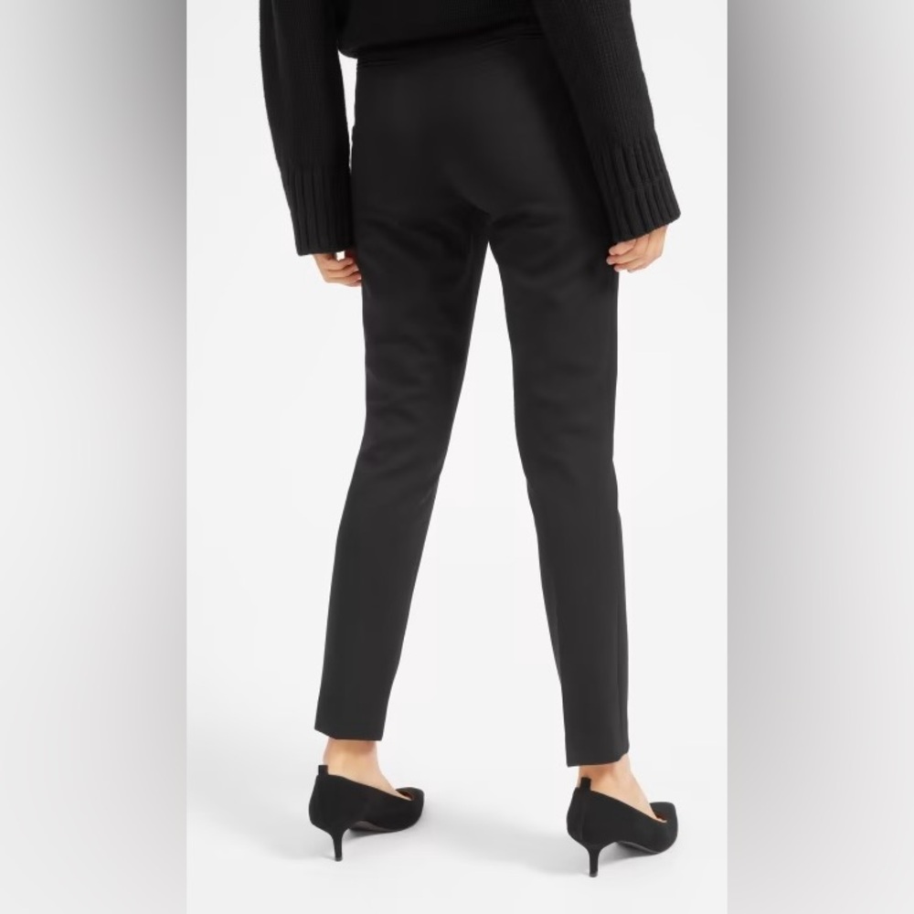 Everlane The Slim Wool Pant in Black size 10 high rise ankle length pleated - Picture 4 of 10